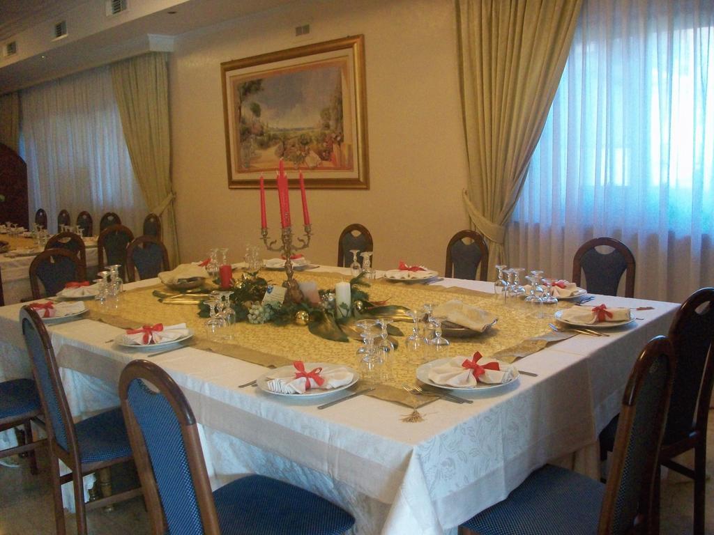 Hotel Ristorante La Ripa Fiuggi Εξωτερικό φωτογραφία